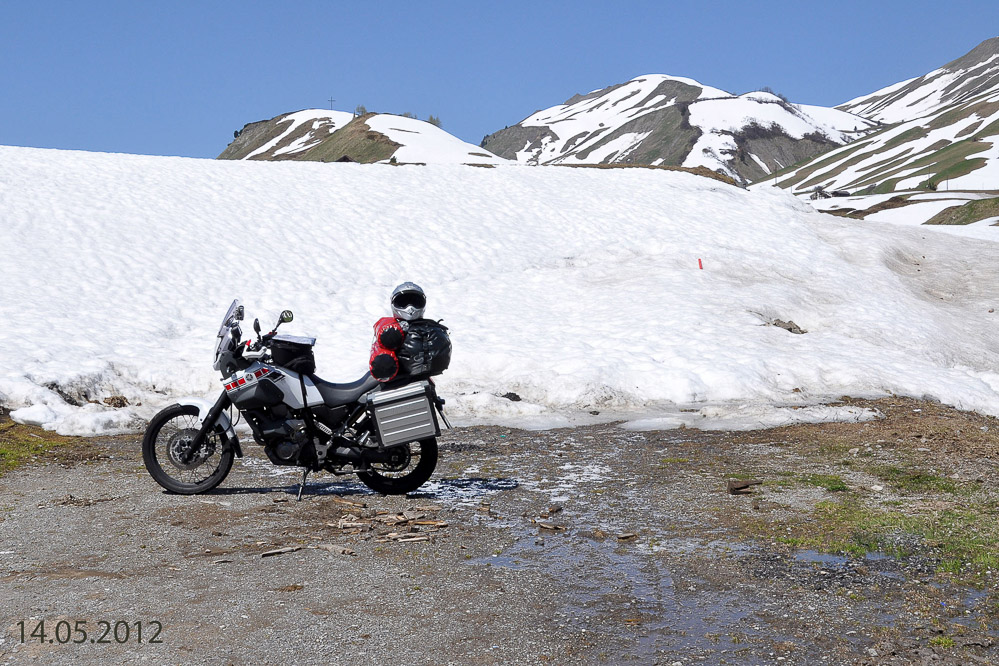 Auf in den Kaukasus - in den  Alpen liegt noch viel Schnee
